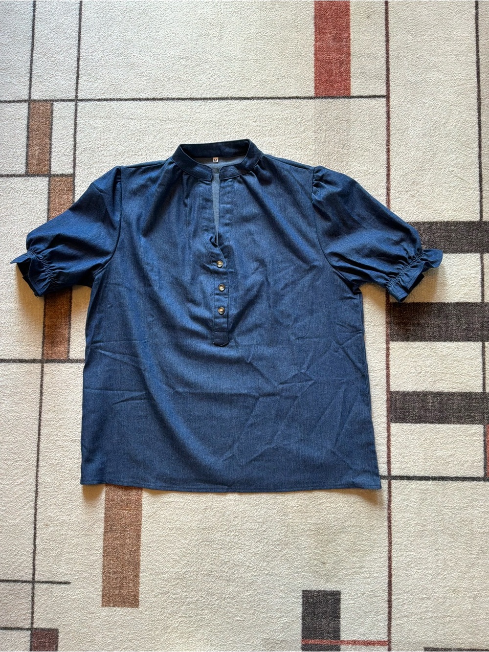 NWOT Cotton Puff Sleeve Top Medium